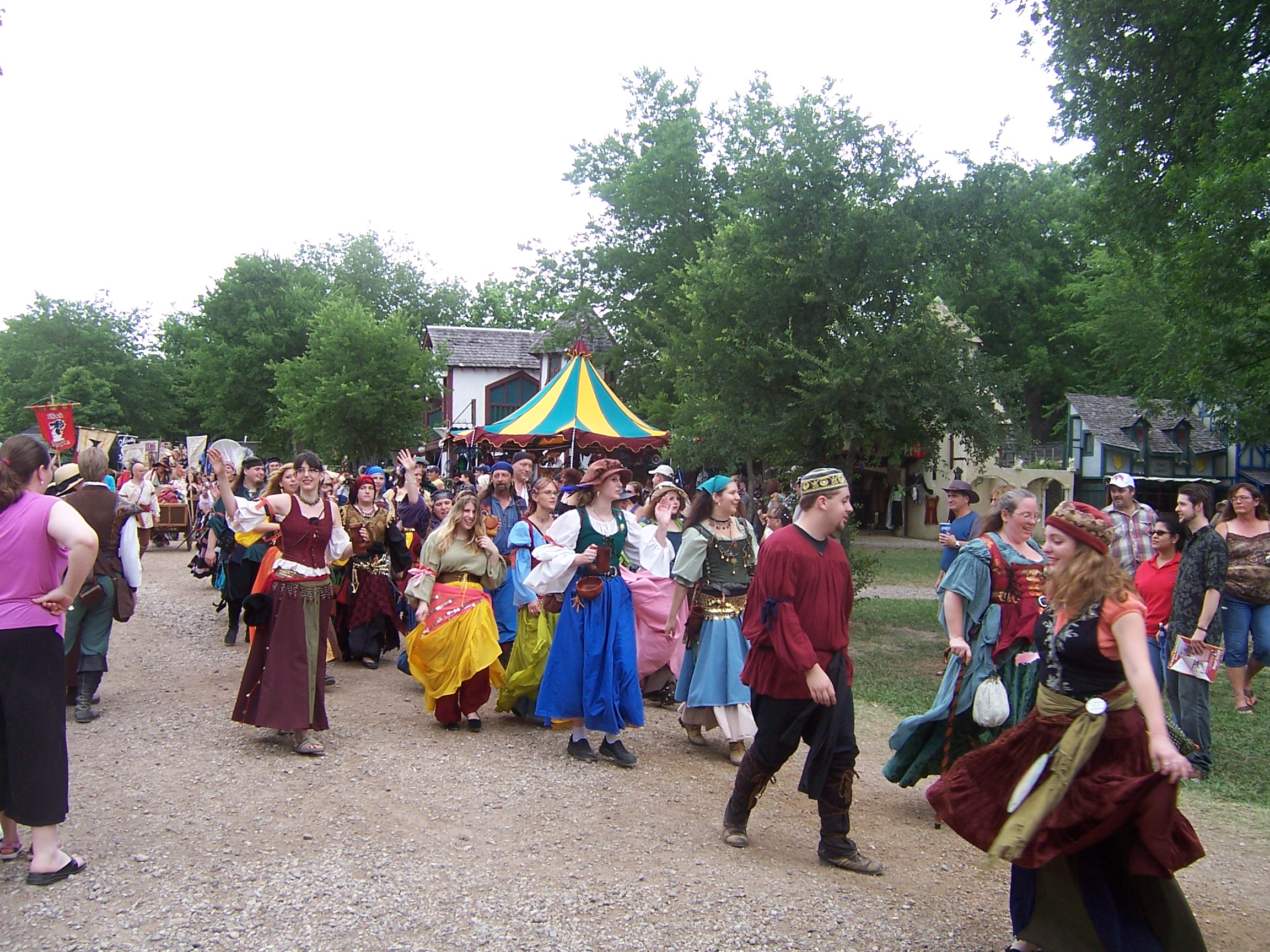 Every day they have a parade at Scarborough Faire. There are several hundred participants including the King and the Queen