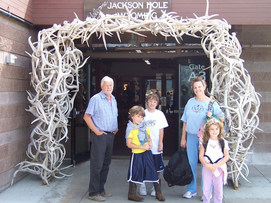 Arrival in Jackson Hole Wyoming, Grandpa Stig, David, Jacob, Claudia and Rachel