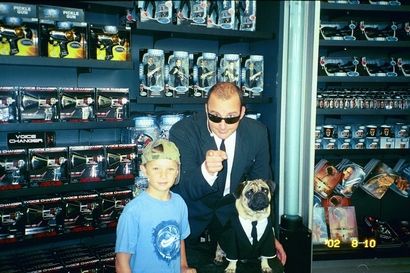 Frank was talking dog (a pug) in Men in Black