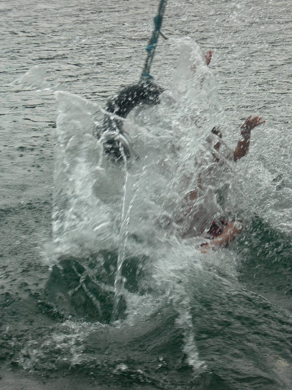 Splash, Jacob jumping from a tire into a cool North Swedish lake